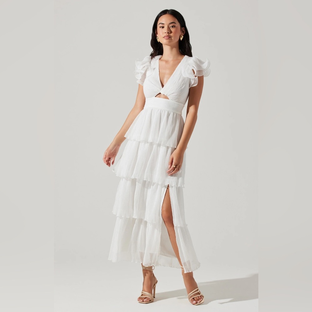 ASTR the lable beautiful ruffled and tiered white dress